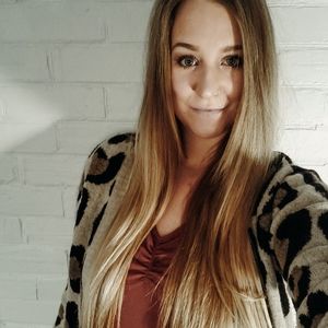 Meet your Posher, Cari